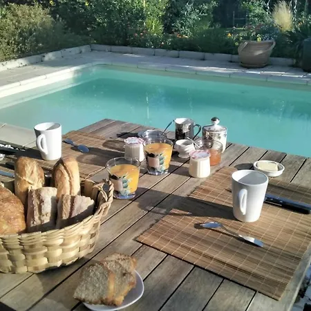 La Maison Bleue Normande Проживание в семье