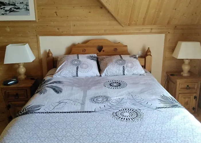 Homestay La Maison Bleue Normande *